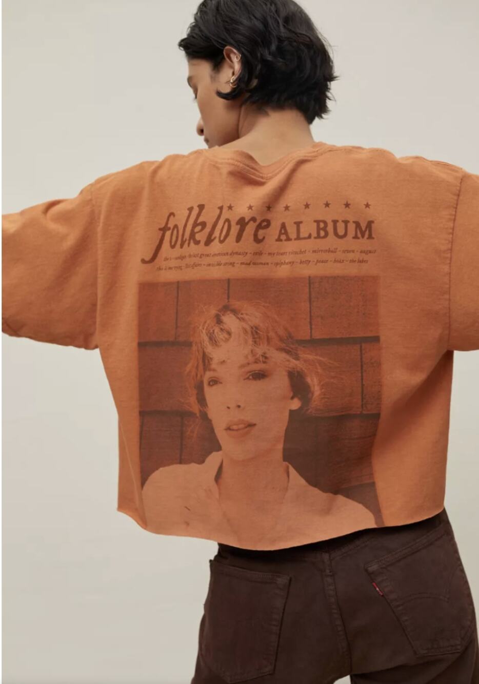 TAYLOR SWIFT Folklore Anniversary Urban Outfitters Exclusive Graphic Cropped Tee